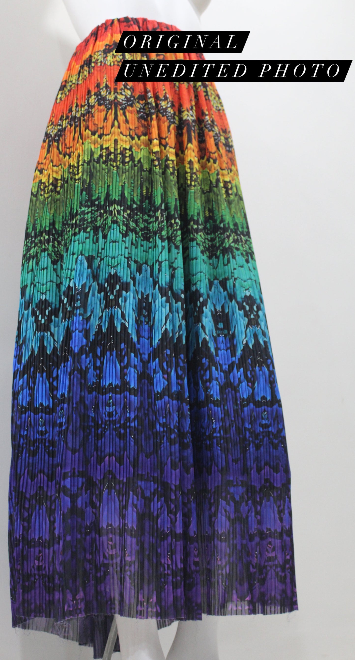 Scarlet Macaw Pleated Skirt