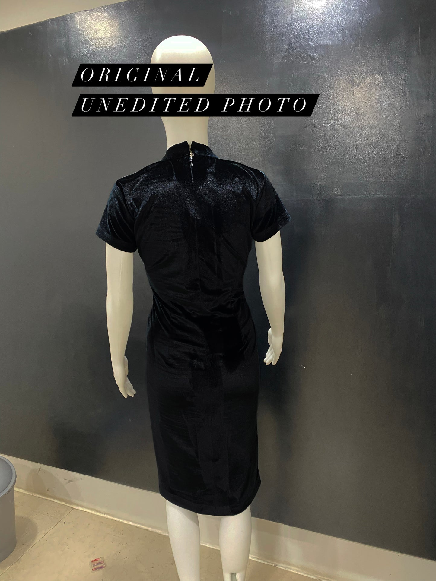 Décolletage Cut Out Dress