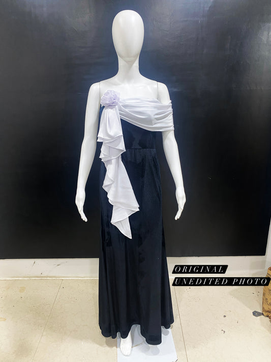 LUXE Velvet BW Rose One Gown