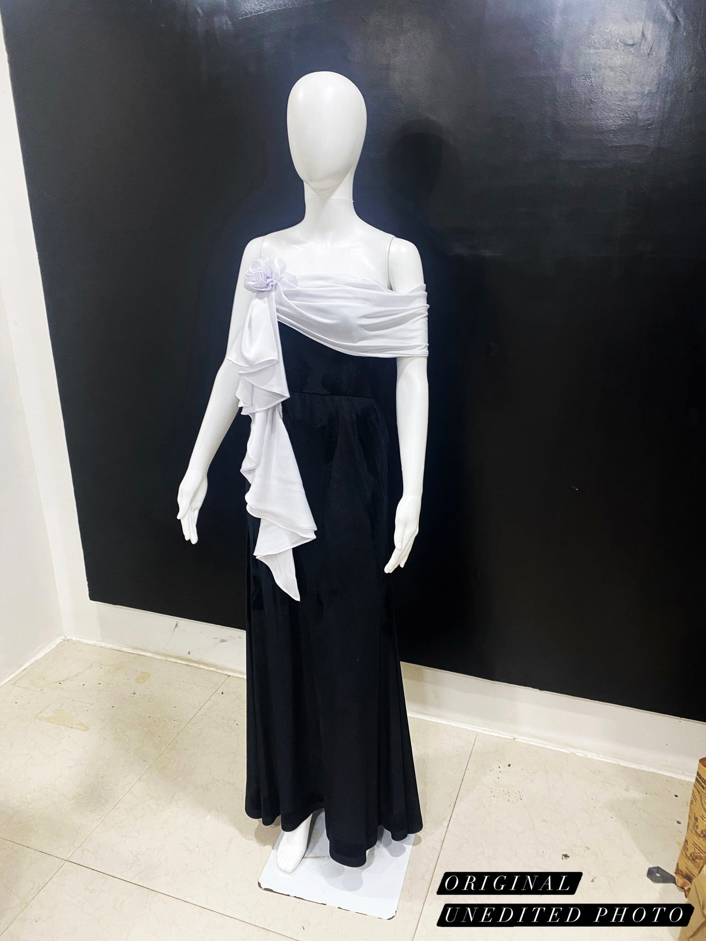 LUXE Velvet BW Rose One Gown